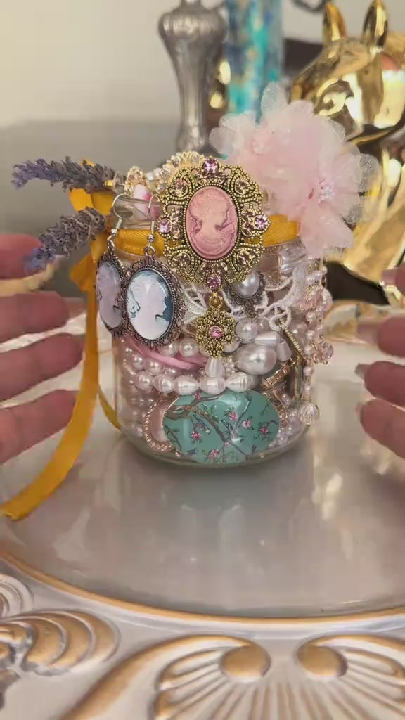 @mysteryjars.cl-7676138918999510293.mp4